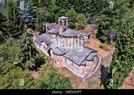 Das Kloster der Jungfrau Maria („Koimisis tis Theotokou“, gegründet 1633), Dorf Spilaio, Grevena, Westmakedonien, Griechenland. Stockfoto