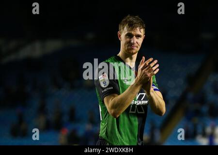 Ben Sheaf aus Coventry City applaudiert den Fans am Ende des Sky Bet Championship-Spiels in Hillsborough, Sheffield. Bilddatum: Samstag, 20. Januar 2024. Stockfoto