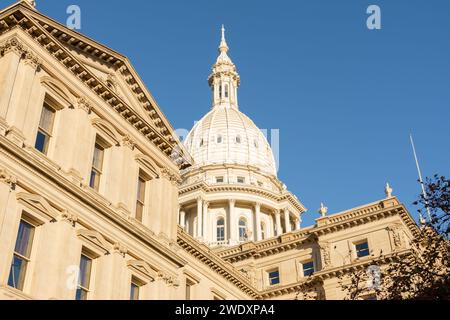 Ende Herbst im Michigan State Capitol Building in Lansing, Michigan. USA. Stockfoto