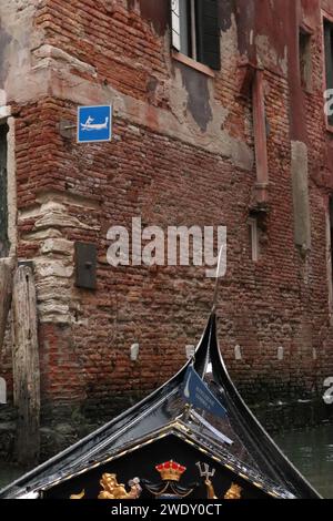 Kanalschild Venedig Stockfoto