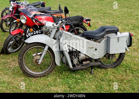 Frome, Somerset, Vereinigtes Königreich - 23. September 2023: A 1965 Velocette Mk III LE Motorrad, ABH 28C, beim Somerset Festival of Transport 2023 Stockfoto