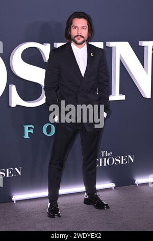 London, Großbritannien. Januar 2024. Shahar Isaac bei der Weltpremiere der vierten Staffel des auserwählten, bahnbrechenden historischen Dramas, das auf dem Leben Jesu von Nazareth basiert, auf dem Empire Leicester Square. Quelle: Nils Jorgensen/Alamy Live News Stockfoto