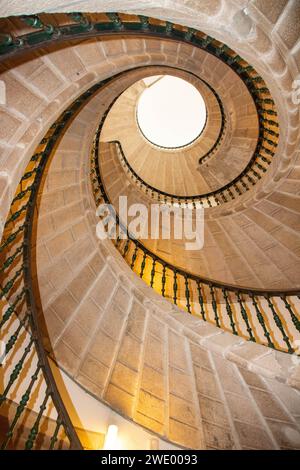 Wendeltreppe des alten Klosters Santo Domingo de Bonaval in Santiago de Compostela Stockfoto