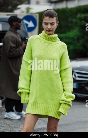 Maggy Outside Sportmax Show während der Mailand Fashion Week Damenbekleidung Frühjahr/Sommer 2024. Stockfoto