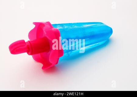 Hausgemachtes Blauwassereis Stockfoto
