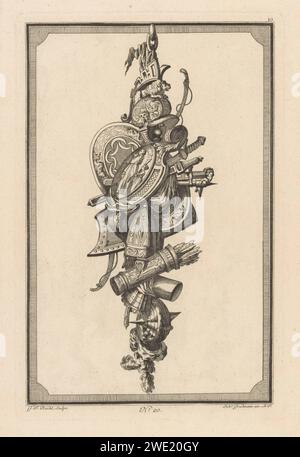 Trophäe mit Schilden und Pfeilkocher, Gottlieb Friedrich Riedel, nach Jean Charles Delafosse, 1779 drucken Eine Trophäe mit Helm, verschiedenen Schilden, Waffen und einer Pfeilhülle. Veröffentlichungsnummer 20. Augsburger Papierätzung / Gravurtrophäe, d.h.: Dekorative Anordnung symbolischer oder typischer Objekte  Ornament. Schutzwaffen: Schild. archers Waffen: Pfeil Stockfoto