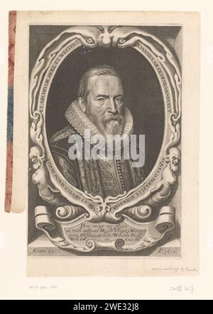 Porträt von Johan van Oldenbarnevelt im Alter von 70 Jahren, Willem Jacobsz Delff, nach Michiel Jansz van Mierevelt, 1617 Druck mit Kartusche und Rand in lateinischer Sprache. Druckerei: Delftpublisher: Amsterdamer Papierstich historischer Personen. Beamter, Beamter, Funktionär (allgemein) Stockfoto