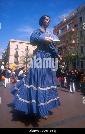 Tanzriesen, aufgenommen 2005, Placa del Sol, Gracia, Barcelona, Katalonien, Spanien, Europa Stockfoto