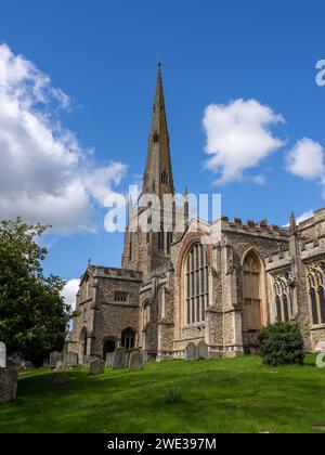 Die Kirche St John the Baptist, St Mary and St Laurence, Thaxted, Essex, Großbritannien; die frühesten Teile stammen aus dem 14. Jahrhundert Stockfoto