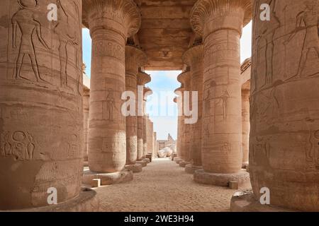 Luxor, Ägypten – Dezember 2023: Das Ramesseum ist der Gedenktempel oder Leichentempel des Pharao Ramesses II Es befindet sich in der thebanischen Nekropole Stockfoto