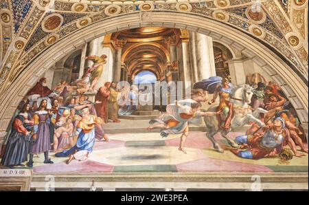 Vertreibung des Heliodors aus dem Tempel; Gemälde von Raffael im Eliodoro-Raum, eines der Raphael-Räume, Vatikanmuseum, Rom, Italien. Stockfoto