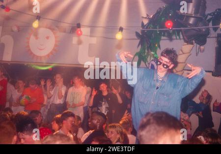 Acid House CLUB HEISS in Manchester Hacienda Mittwoch Abend 1988 Stockfoto