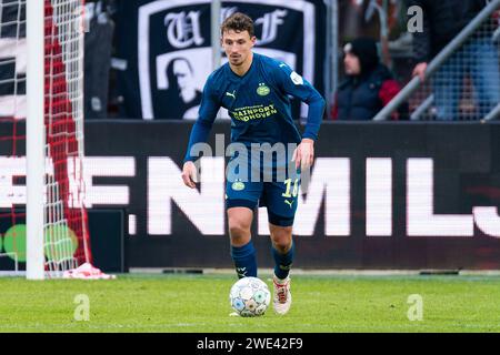 Utrecht, Niederlande. Januar 2024. UTRECHT, NIEDERLANDE - 21. JANUAR: Olivier Boscagli von PSV im Rahmen des niederländischen Eredivisie-Spiels zwischen FC Utrecht und PSV im Stadion Galgenwaard am 21. Januar 2024 in Utrecht, Niederlande. (Foto von Joris Verwijst/Orange Pictures) Credit: Orange Pics BV/Alamy Live News Stockfoto