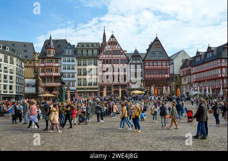 Blick auf den Stadtplatz Romerberg in Frankfurt, Deutschland Stockfoto