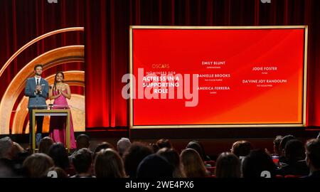 Los Angeles, Usa. Januar 2024. Schauspieler Jack Quaid (L) und Schauspielerin Zazie Beetz geben die Nominierungen für die beste Schauspielerin in einer Nebenrolle während der 96h jährlichen Nominierungen der Academy Awards im Samuel Goldwyn Theater in Beverly Hills, Kalifornien, am Dienstag, den 23. Januar 2024 bekannt. Die 96. Jährlichen Academy Awards werden am 10. März live auf ABC aus Los Angeles übertragen. Foto: Jim Ruymen/UPI Credit: UPI/Alamy Live News Stockfoto