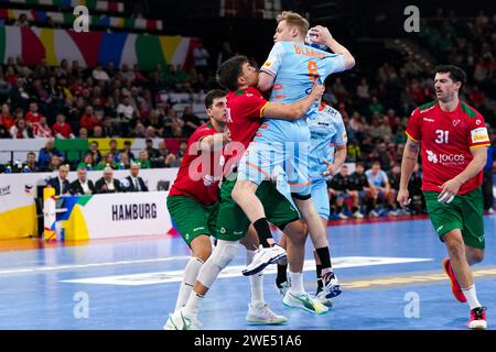 Hamburg, Deutschland. Januar 2024. HAMBURG, DEUTSCHLAND - 23. JANUAR: Niko Blaauw aus den Niederlanden während des EHF Euro 2024 Hauptspiels zwischen den Niederlanden und Portugal am 23. Januar 2024 in der Barclays Arena in Hamburg. (Foto von Henk Seppen/Orange Pictures) Credit: Orange Pics BV/Alamy Live News Stockfoto