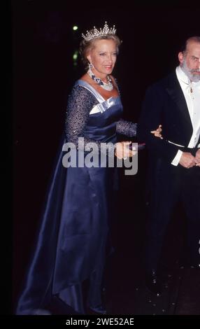 Prinzessin Michael von Kent mit Prinz Michael im Naturhistorischen Museum am 17. Februar 2000 Foto aus dem Henshaw-Archiv Stockfoto