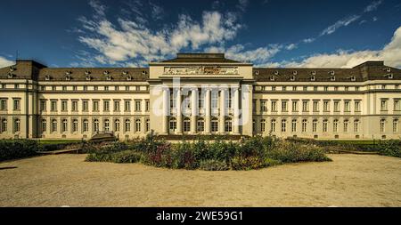 Kurfürstliches Schloss an der Rheinpromenade in Koblenz, Oberes Mittelrheintal, Rheinland-Pfalz, Deutschland Stockfoto