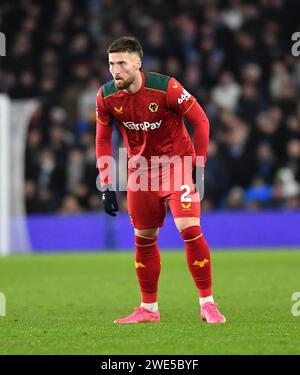 Matt Doherty of Wolves während des Premier League-Spiels zwischen Brighton und Hove Albion und Wolverhampton Wanderers im American Express Stadium, Brighton, UK - 22. Januar 2024 Foto Simon Dack / Telefoto Images. Nur redaktionelle Verwendung. Kein Merchandising. Für Football Images gelten Einschränkungen für FA und Premier League, inc. Keine Internet-/Mobilnutzung ohne FAPL-Lizenz. Weitere Informationen erhalten Sie bei Football Dataco Stockfoto