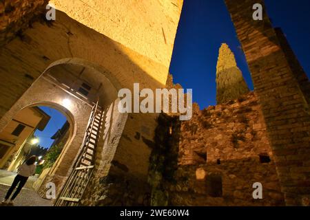 Abends im Schloss von Manerba, südlicher Gardasee, Lombardei, Italien Stockfoto