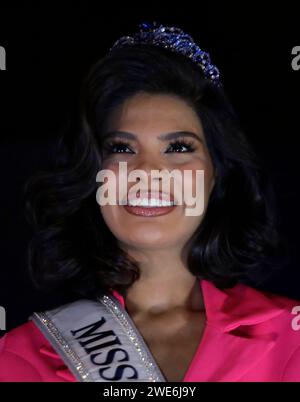 Mexiko-Stadt, Mexiko. Januar 2024. Sheynnis Palacios, der Gewinner der Miss Universe 2023, spricht auf einer Pressekonferenz im FRU FRU Theater in Mexiko-Stadt, anlässlich der bevorstehenden Miss Universe International, die für den 28. September dieses Jahres geplant ist. (Foto: Gerardo Vieyra/NurPhoto) Credit: NurPhoto SRL/Alamy Live News Stockfoto