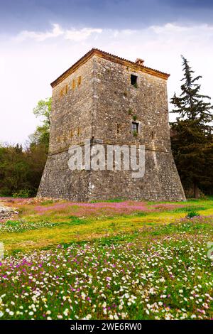 Mittelalterlicher venezianischer Turm in Butrint, Albanien Stockfoto