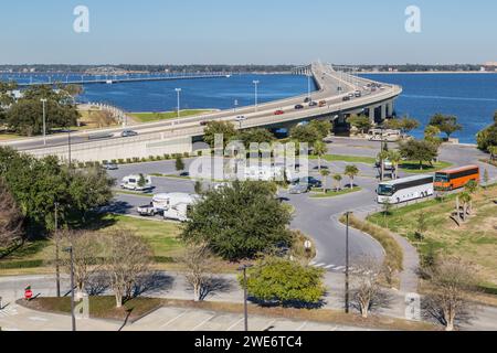 Brücke über den US Highway 90 über die Biloxi Back Bay von Biloxi nach Ocean Springs Mississippi Stockfoto