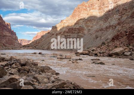 Big Drop #3 (alias Satan's Darm) am Colorado River, Cataract Canyon, Utah. Stockfoto