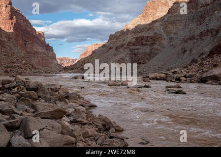 Big Drop #3 (alias Satan's Darm) am Colorado River, Cataract Canyon, Utah. Stockfoto