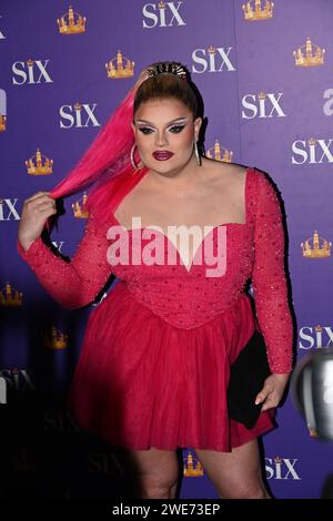 London, Großbritannien. Januar 2024. Hannah Conda nimmt an The Red Carpet: Gala Night for the Six the Musical im Vaudeville Theatre in London Teil. Quelle: Siehe Li/Picture Capital/Alamy Live News Stockfoto