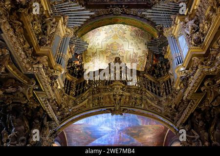 Innenansicht, Hochaltar, Kathedrale (SE de Braga), Braga, Portugal Stockfoto