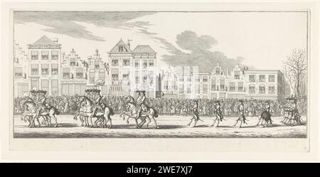 Soldaten zu Pferd und die Schweizergarde bei der Koronarprozession von Anna van Hannover in Delft, 1759, Simon Fokke, nach Paul Constantijn La Fargue, 1759–1761 Druck Gardes Dragonders und Gardes zu Pferd, gefolgt von Trompetern und Trommeldrogen. Ankunft am Haagse Poort in Delft. Teil einer Serie von 16 Platten in Radierdruck der Leiche der Prinzessin Anna van Hannover, die am 23. Februar 1759 in Delft begraben wurde. Amsterdamer Papierätzkortege, Trauerprozession Delft Stockfoto