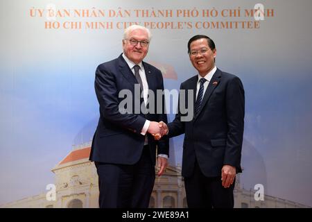 24. Januar 2024, Vietnam, Ho-Chi-Minh-Stadt (saigon): Bundespräsident Frank-Walter Steinmeier trifft sich im Deutschen Haus mit Phan Van Mai, Vorsitzender des Volkskomitees der Stadt Ho-Chi-Minh. Bundespräsident Steinmeier und seine Frau besuchen Vietnam und Thailand auf einer viertägigen Reise nach Südostasien. Foto: Bernd von Jutrczenka/dpa Stockfoto