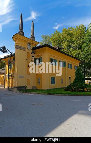 Schloss Hellbrunn, Hellbrunner Park, Eingang Stockfoto