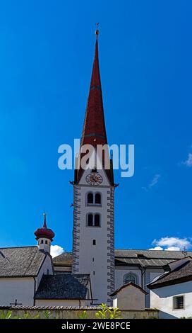 Pfarrkirche Heiliger Johannes der Täufer Stockfoto