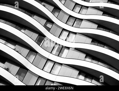 Riverwalk Apartments an der Themse an der Vauxhall Bridge im Zentrum von London. Stockfoto