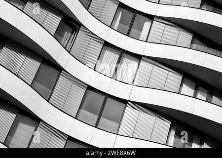 Riverwalk Apartments an der Themse an der Vauxhall Bridge im Zentrum von London. Stockfoto