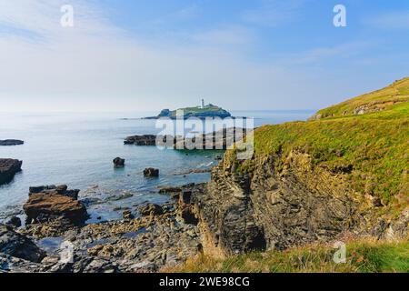 Am späten Nachmittag im September am Godrevy Point mit Blick auf die Insel Godrevy und den Leuchtturm. Stockfoto