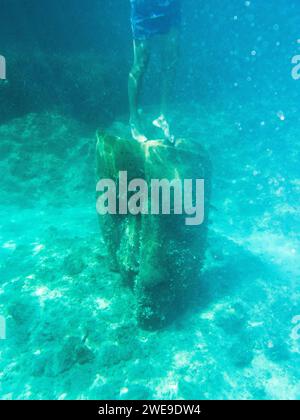 Schnorchler besuchen Unterwasser-Unterwasser-Skulpturen von Jason deCaires, dem britischen Bildhauer. Île Sainte-Marguerite / Insel Saint Marguerite. Frankreich. (135) Stockfoto