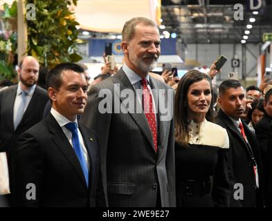 Madrid, Madrid, SPANIEN. Januar 2024. Eröffnung der Internationalen Tourismusmesse FITUR 2024 mit Anwesenheit ihrer majestäten, der Könige von Spanien Felipe VI. Und Letizia Ortiz. Während der Tour mit dem Präsidenten von Ecuador (Credit Image: © Richard Zubelzu/ZUMA Press Wire) NUR REDAKTIONELLE VERWENDUNG! Nicht für kommerzielle ZWECKE! Stockfoto