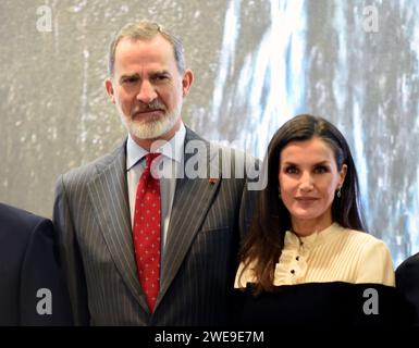 Madrid, Madrid, SPANIEN. Januar 2024. Eröffnung der Internationalen Tourismusmesse FITUR 2024 mit Anwesenheit ihrer majestäten, der Könige von Spanien Felipe VI. Und Letizia Ortiz. Sie wurden auf der Tour von Isabel Diaz Ayuso begleitet (Credit Image: © Richard Zubelzu/ZUMA Press Wire) NUR REDAKTIONELLE VERWENDUNG! Nicht für kommerzielle ZWECKE! Stockfoto