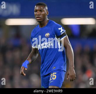 23. Januar 2024: Chelsea gegen Middlesbrough – Halbfinale des EFL Cup – Stamford Bridge. Chelsea's Moises Caicedo in Aktion. Bild : Mark Pain / Alamy Live News Stockfoto