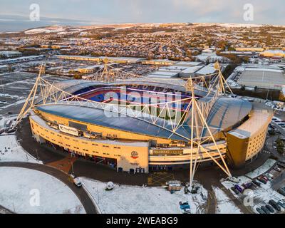 Bolton Wanderers Football Club, Tough Sheet Community Stadium Luftbild nach Schneefall. Januar 2024 Stockfoto