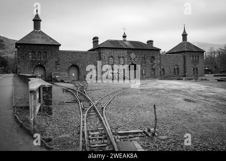 Das National Slate Museum befindet sich unterhalb des Dinorwic Slate Quarry zwischen den Dörfern Dinorwig und Llanberis, Snowdonia, North Wales, Großbritannien Stockfoto