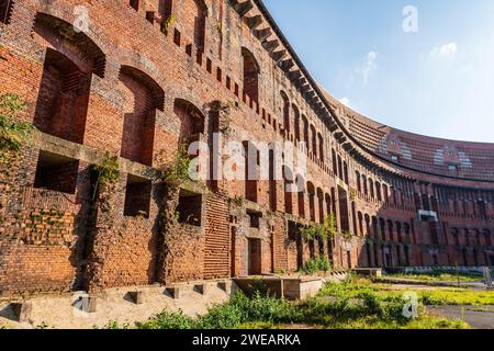 Innenhof der Kongresshalle in Nürnberg, ein riesiges Gebäude, das als Kongresszentrum für die NSDAP dienen sollte. Stockfoto