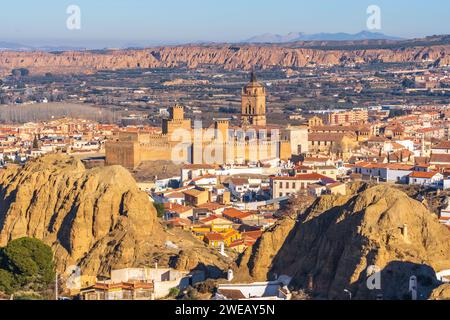 Blick auf Guadix, von Mirador del Cerro de la Bala (Spanien) Stockfoto