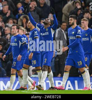 23. Januar 2024: Chelsea gegen Middlesbrough – Halbfinale des EFL Cup – Stamford Bridge. Chelsea's Axel Disasi feiert sein Ziel. Bild : Mark Pain / Alamy Live News Stockfoto