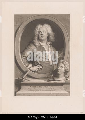 Portret van Guillaume Coustou, Nicolas de Larmessin (III), nach Jacques de Lyen, 1730 Druckpapierstich / Gravur historischer Personen. Porträt, Selbstporträt des Bildhauers Stockfoto