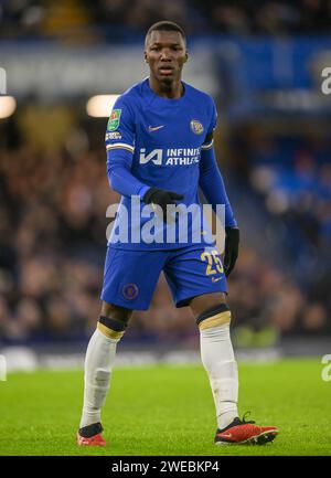 23. Januar 2024: Chelsea gegen Middlesbrough – Halbfinale des EFL Cup – Stamford Bridge. Chelsea's Moises Caicedo in Aktion. Bild : Mark Pain / Alamy Live News Stockfoto