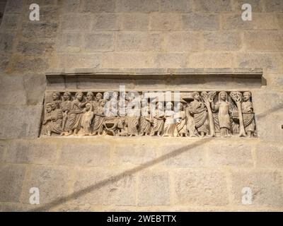 Römischer Sarkophag, der das Leben der Heiligen Susane, die Basilika St. Felix, Girona darstellt Stockfoto